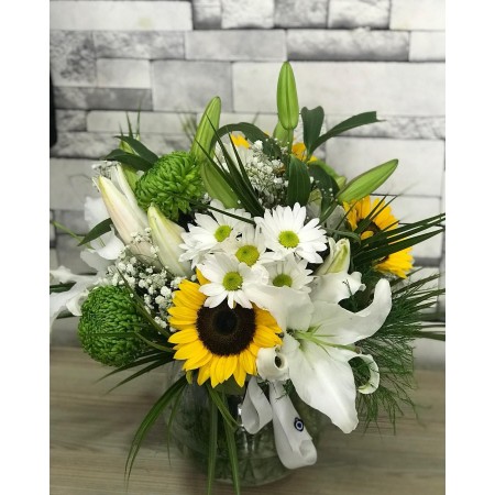 Lilyum,papatya,ayçiçeği vazoda